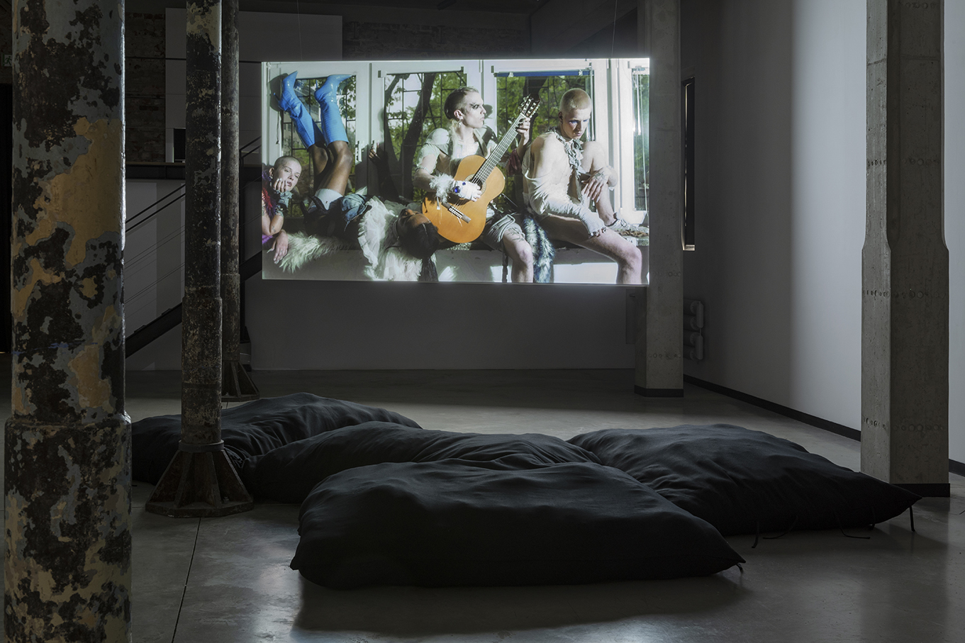 Kuba Stepien All the stories I have ever told you were fiction widok wystawy w 66P Wroclaw2. Fot. Malgorzata Kujda. Dzieki uprzejmosci osoby artystycznej.