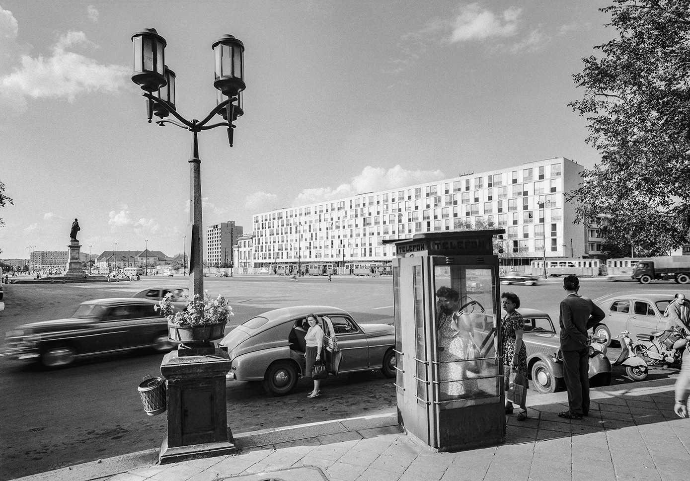 Plac Dzierzynskiego dzis Bankowy 1962 fot5. Zbyszko Siemaszko NAC