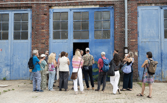 fot. A. Kalinowska Od osiedla Siedem Włók do BWA Wrocław    spacer z Rafałem Eysymonttem2